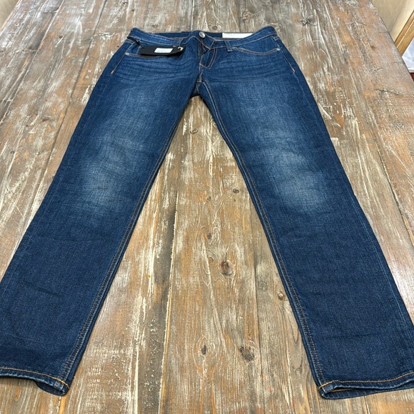 NEW WITH TAGS RAG & BONE LOW-RISE SLIM BOYFRIEND DRE SIZE 25